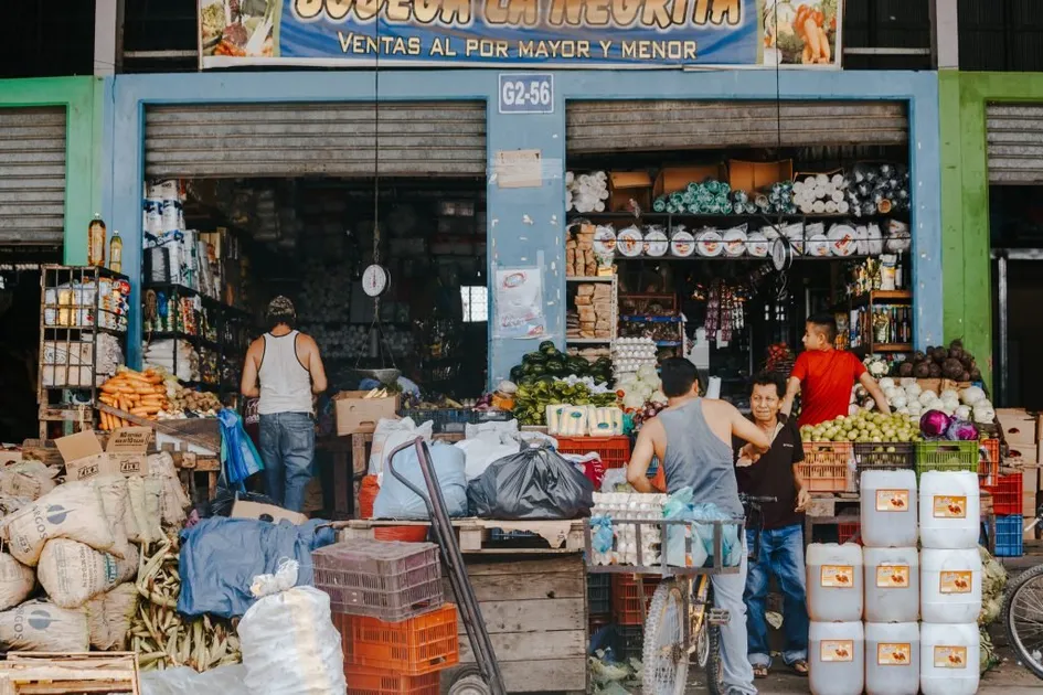 Cover Image for Driving Customer Decision Making in the Digital Age: Smart Ways to Engage with Your Audience and Convince Them to Buy